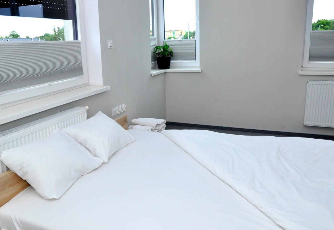 Pokoje, Apartamenty, Restauracja Marcus Oborniki Exteriér fotografie